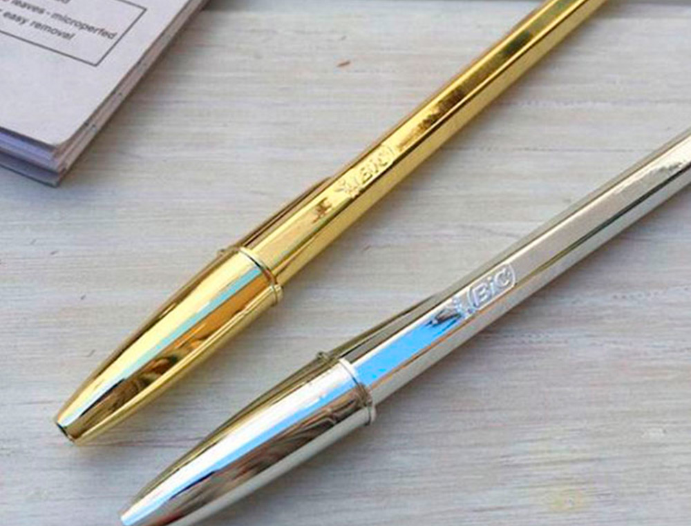 ESFEROGRAFICA BIC CRISTAL CELEBRATION OURO TINTA AZUL UNIDADE